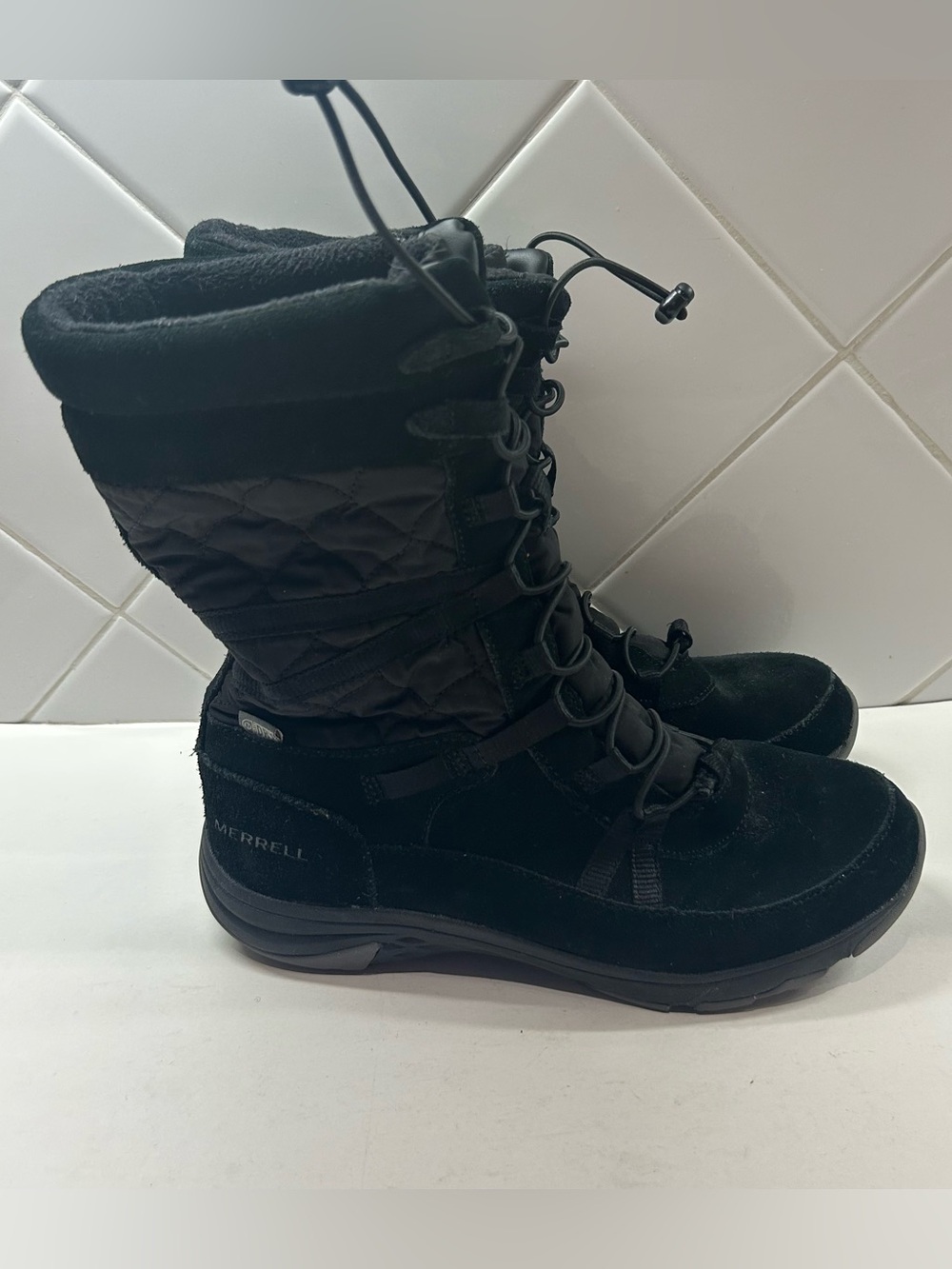 Merrell Women’s 7.5 Approach Tall Waterproof Leather Quilted Black Boots J99128